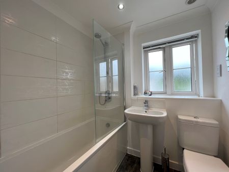 Elizabeth Penton Way, Tiverton, Bampton - Photo 5