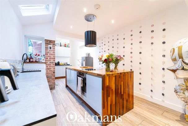 6 bedroom house to rent - Photo 1