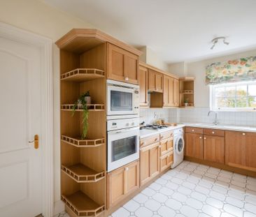 To Let 4 Bedroom House - Photo 1
