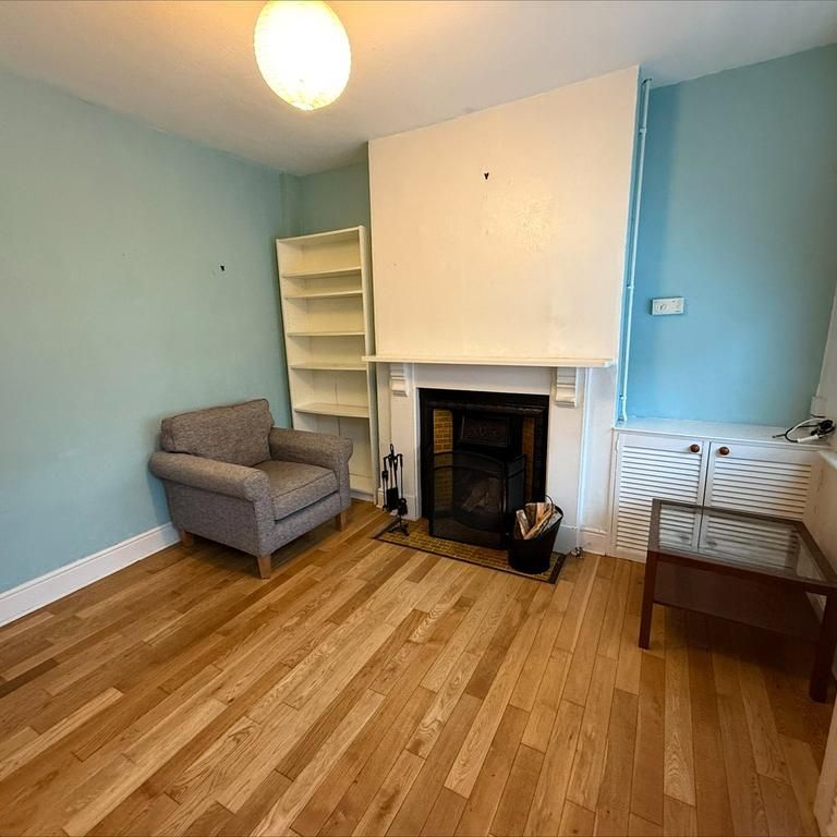 3 bedroom terraced house to rent - Photo 1