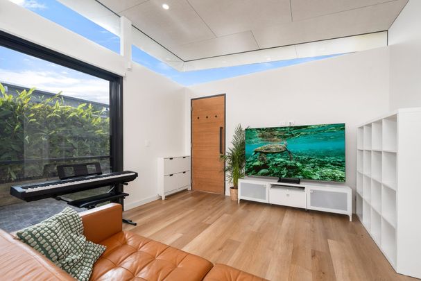 55 The Circle, Jannali NSW 2226 - Villa For Rent | Domain - Photo 1