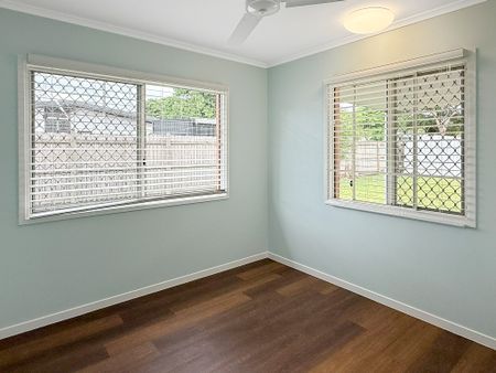 Renovated 3 Bedroom Family Home on Northern Beaches - Photo 3