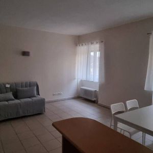 Location appartement 1 pièce 32 m² à Privas (07000) - Photo 2