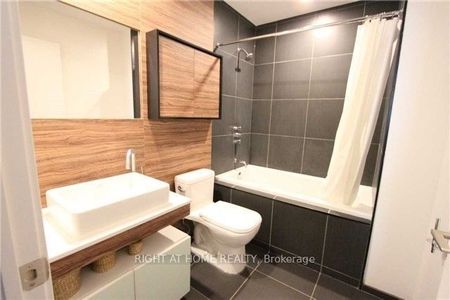 For Lease - 75 St Nicholas Street Unit# 2401, Toronto, Ontario - Photo 2