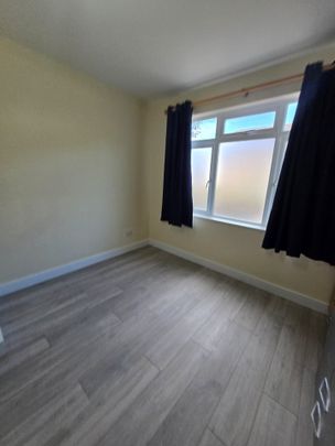 Studio Flat, Hollydale Road, SE15 - Photo 1