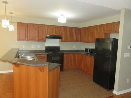 For Lease - 620 Ferguson Drive Unit# 44, Milton, Ontario - Photo 5