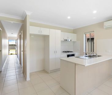 Modern Three Bedroom Duplex - Photo 6