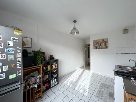 APPARTEMENT REIMS - T3 91 m2 - PROCHE CENTRE - Photo 5