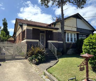 FULL BRICK SEMI HOME - Photo 4