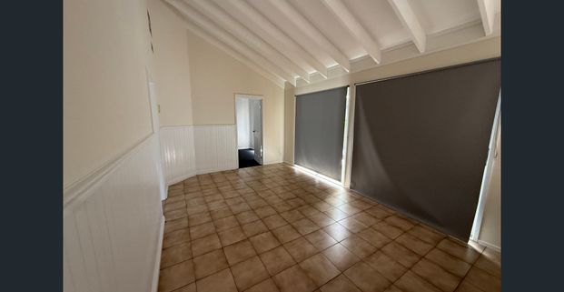 CHARMING 4-BEDROOM HOME IN A QUIET COURT LOCATION!!! - Photo 1