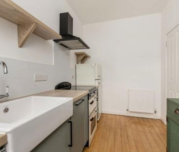 1 bedroom semi-detached house to rent - Photo 3