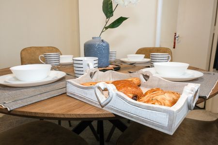 1 Bed Flat, Regent House, BN1 - Photo 3