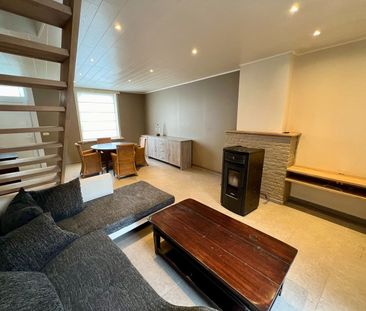 Centraal gelegen woning met 2 slaapkamers en zéér ruime garage! - Foto 6