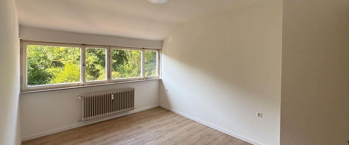 Großzügige 4-Zimmer-Wohnung mit Balkon - Photo 1