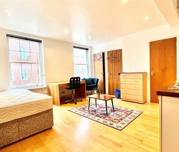 Studio to rent - Photo 2