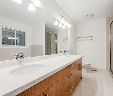 For Lease - 63 Croteau Crescent, Vaughan, Ontario - Photo 2