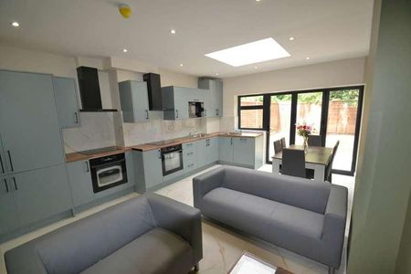 Framfield Road, W7 - Photo 2