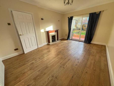 3 bedroom semi-detached house to rent - Photo 2