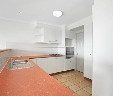 This home needs a new family - Photo 3