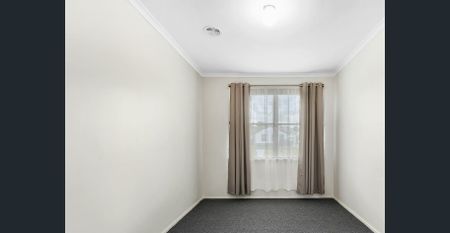 THREE BEDROOM HOUSE - Photo 3