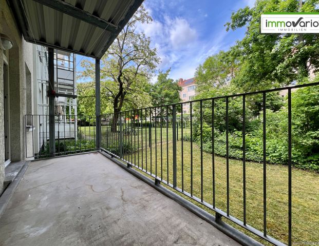 Gut geschnittene 3-Raum-Wohnung mit großem Balkon & Tageslichtbad in ruhiger Lage & Blick ins Grüne - Photo 1