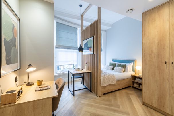 1 Bed Flat, Draycott Avenue, SW3 - Photo 1