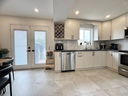 For Lease - 25 Nicole Marie Avenue, Barrie, Ontario - Photo 1