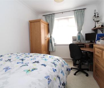2 Bed Maisonette, Sandall Close, W5 - Photo 2