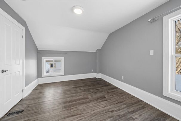 For Lease - 16 Albert Street Unit# Upper, Orillia, Ontario - Photo 1