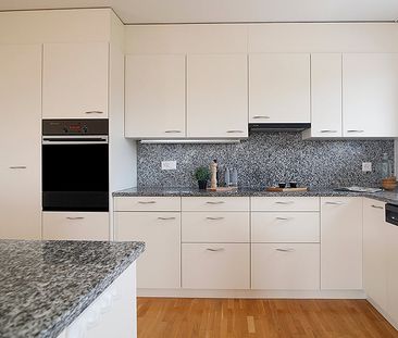 "Grosszügige Wohnung sucht neue Bewohner!" - Photo 3