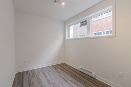 6600 Darlington - Photo 3