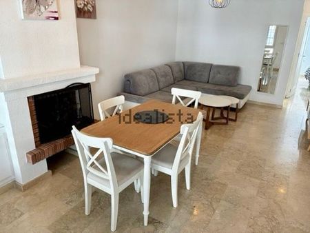 Alquiler de chalet pareado en Calle Gibraltar, 17 - Photo 3