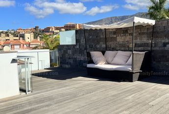 Short term rental of the luxury modern villa in El Duque / VILLA TESORO EL DUQUE