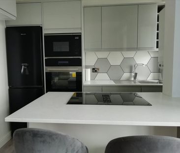 1 Bed Flat, Acton House, W3 - Photo 6