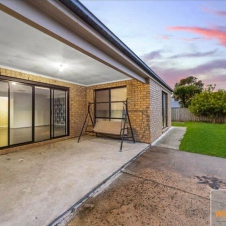 Cranbourne - Photo 3