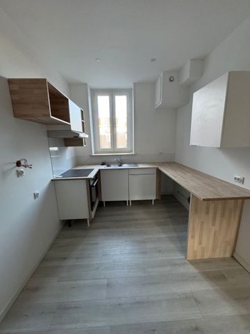 TYPE 3 - 45,74 m² - 850 € CC - - Photo 5