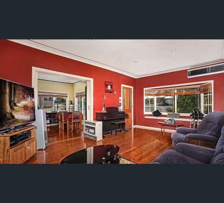 87 Fisher Street, Oak Flats, NSW 2529 - Photo 5