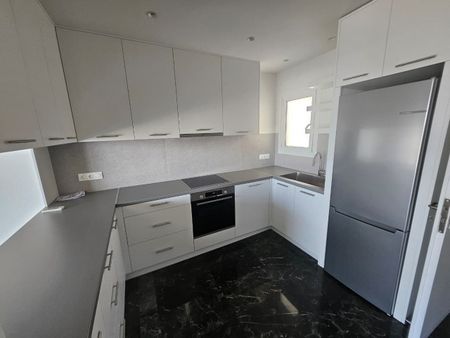 Διαμέρισμα για ενοικίαση Φλοίσβος (Παλαιό Φάληρο) - Photo 3