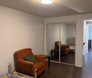 For Lease - 11 Plaisance Rd Road Unit# 42, Richmond Hill, Ontario - Photo 4