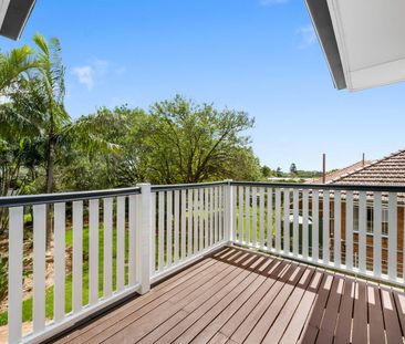 Lovely home on a great street - Photo 6