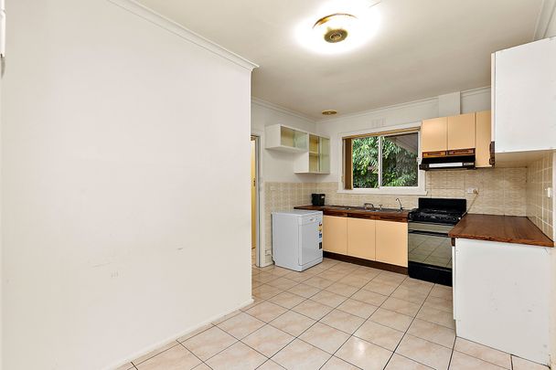 5 Oakham Avenue, Burwood East - Photo 1