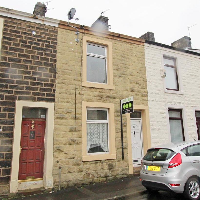 2 bedroom terraced house to rent - Photo 1