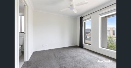 Modern 3 bedroom home in Charlemont! - Photo 4