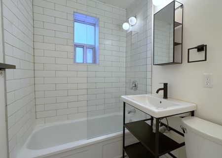 For Lease - 420 Eglinton Avenue Unit# 201, Toronto, Ontario - Photo 3