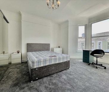 3 bedroom apartment to rent - Photo 5