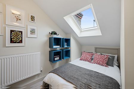 Room in a Shared House, London Road, SM4 - Photo 3