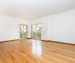 Rental Apartment 3 bedrooms Lumiar Lisboa - Photo 2