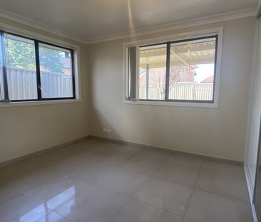 2 BEDROOM GRANNY FLAT WITH PRIVATE ACCESS - Photo 4