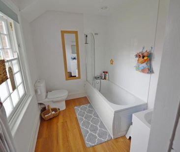 2 bedroom semi-detached house to rent - Photo 5