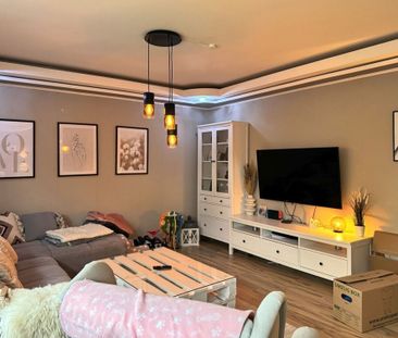 Gemütliche Doppelhaushälfte mit Carport, Terrasse und Garten in ruh... - Foto 1